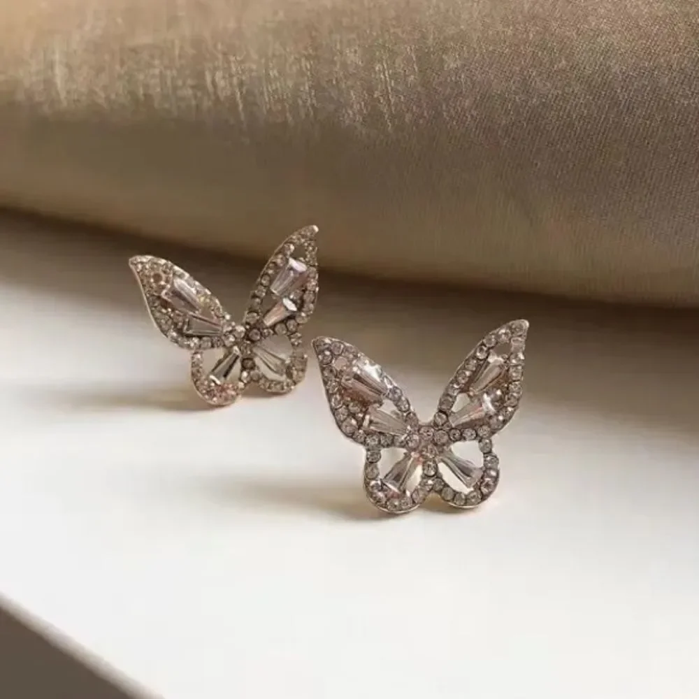 Diamond butterfly earrings in gold #544